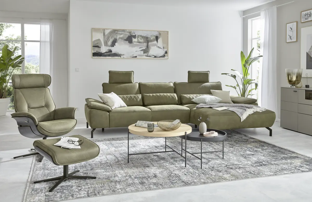 Polstergruppe MR 270 und Relaxsessel MR 276